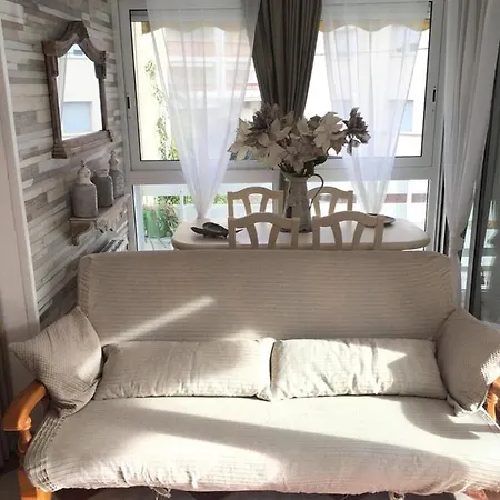 Port Aventura / Bord De / Ideal Pour Petite Famille *