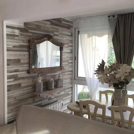 Port Aventura / Bord De / Ideal Pour Petite Famille Apartment Salou